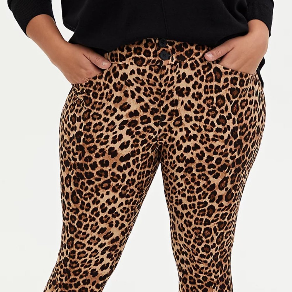 Torrid Leopard Ponte Skinny Ankle Trouser Plus 22